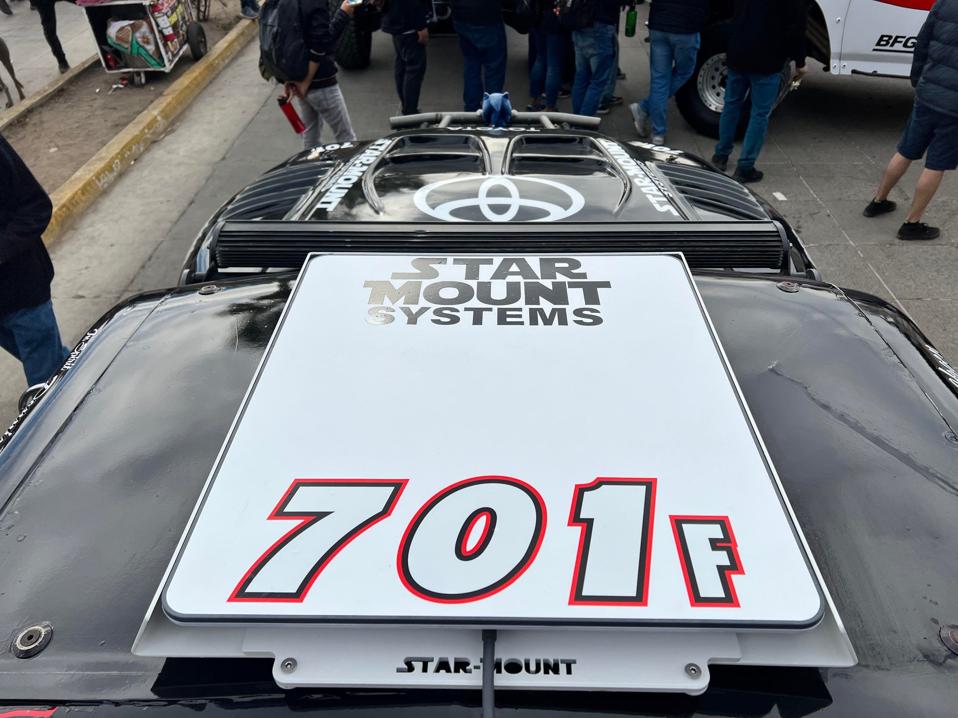 Star-Mount Starlink High Performance Quick-Release Mount - PCI Race Radios