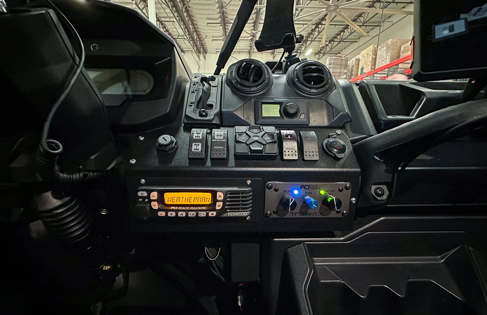Can-Am Defender Bracket - PCI Race Radios